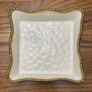 Pampa Bay Gold and White Square Napkin Holder
